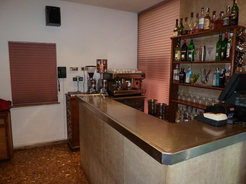 Готель Restaurant Fonda Giralt Amer Екстер'єр фото
