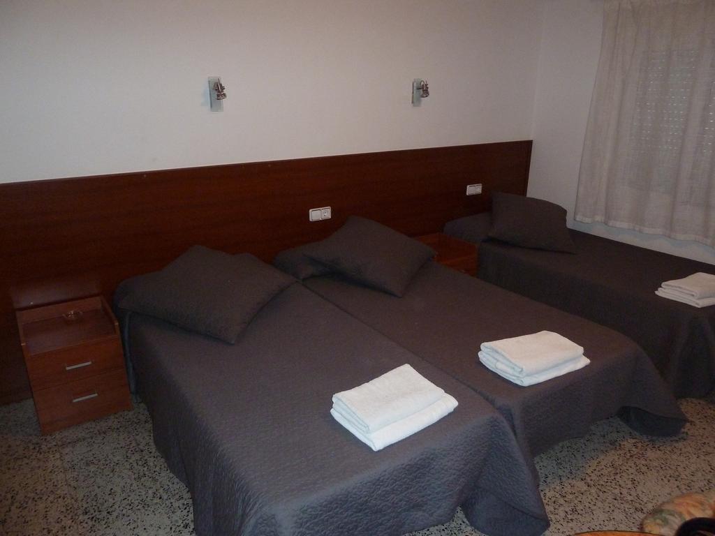 Готель Restaurant Fonda Giralt Amer Номер фото